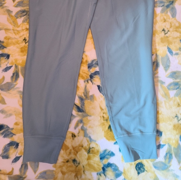 High Rise Jogger - Picture 2 of 7